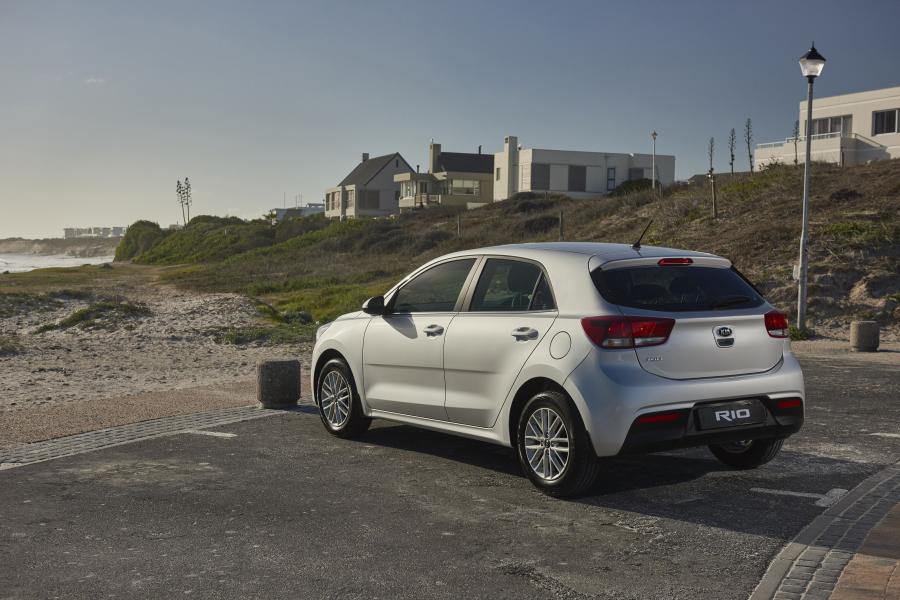  Kia Rio 2017 года  (ZA) (фото 8 из 40)